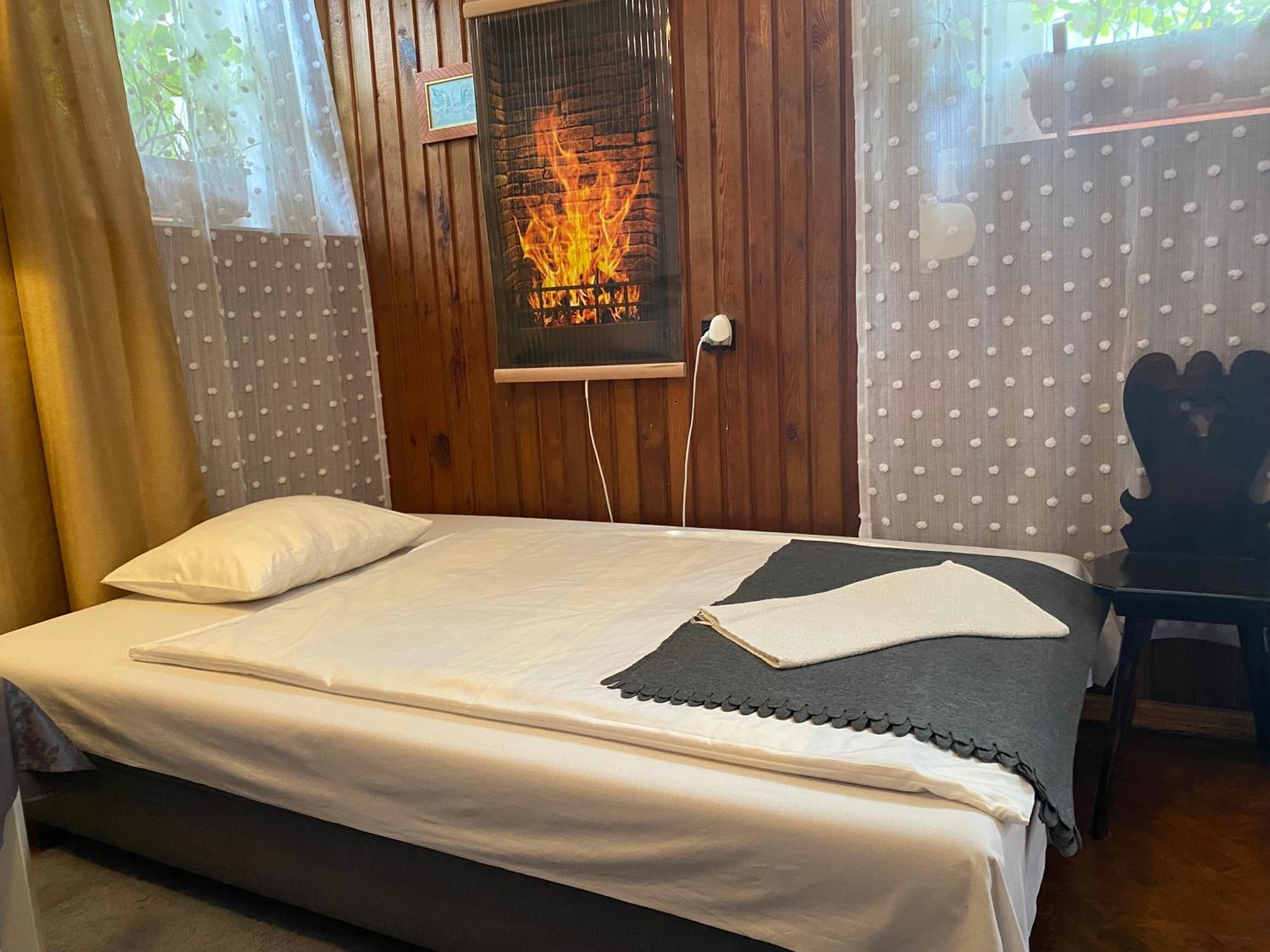 Kwatery Prywatne Hotelik Барчево Екстериор снимка